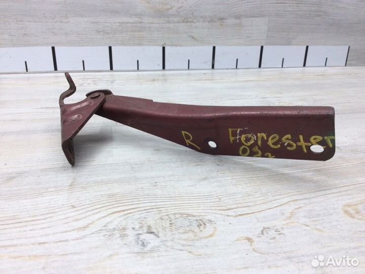 Петля капота правая Subaru Forester S11 2002-2007