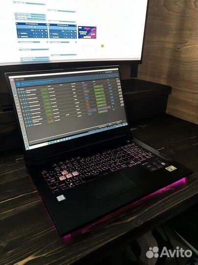 Asus ROG strix GL731GT-H7185