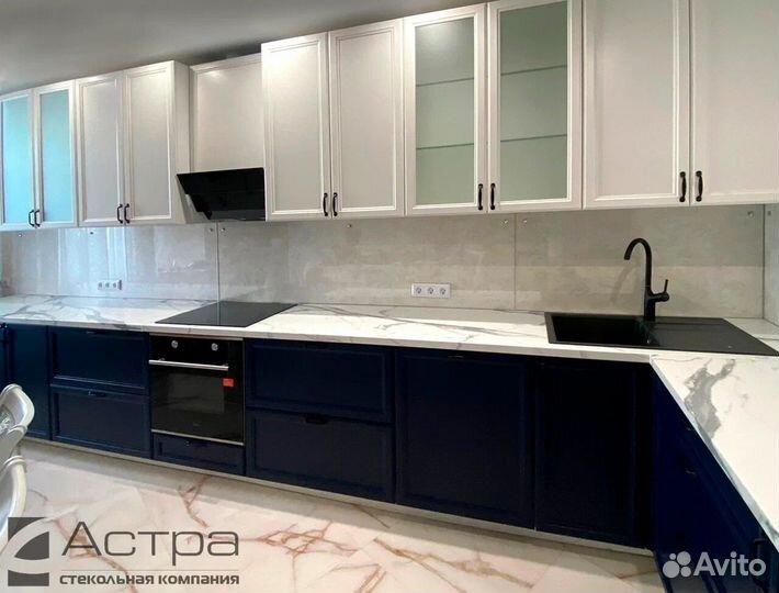 Скинали – фартук стеклянный