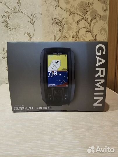 Эхолот Garmin Striker Plus 4