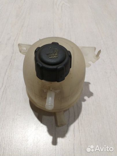 Бачок расширительный антифриза LADA largus ларгус