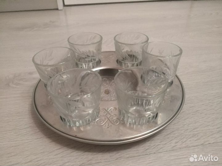 Мельхиоровые подстаканники и поднос под графин и 6
