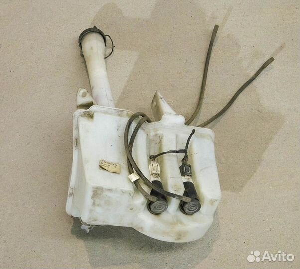 Бачок омывателя Ford Escape 1