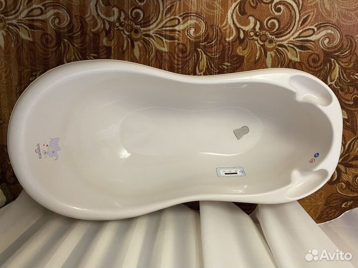 Ванночка для купания с термометром KidWick