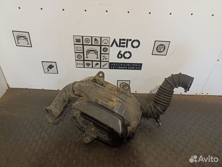 Корпус воздушного фильтра Mitsubishi Pajero 1