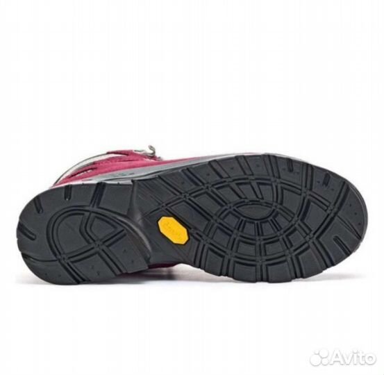 Ботинки женские