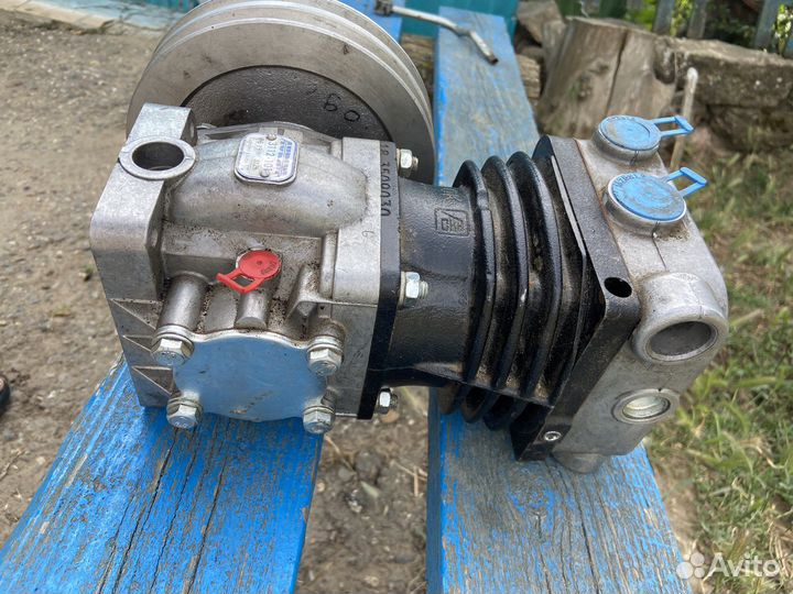 Компрессор на паз