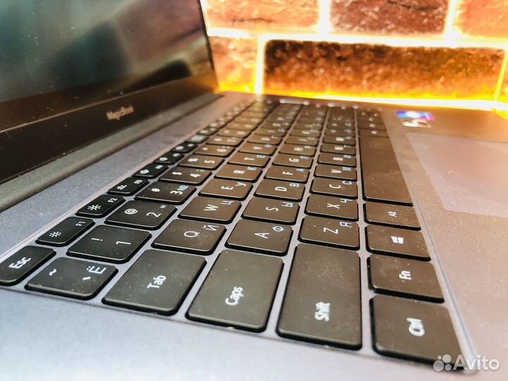 Z.Ноутбук Honor magicbook 15