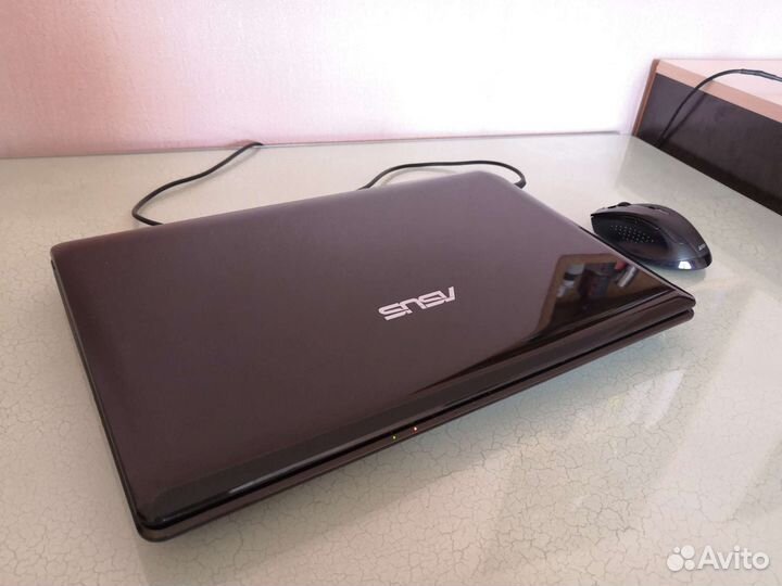 Ноутбук asus
