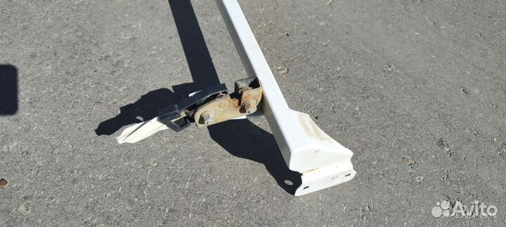 Крепление для запасного колеса largus