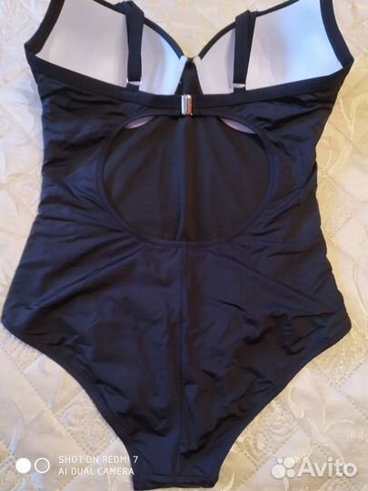 Купальник женский слитный