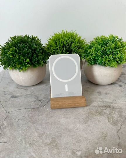 Magsafe battery pack