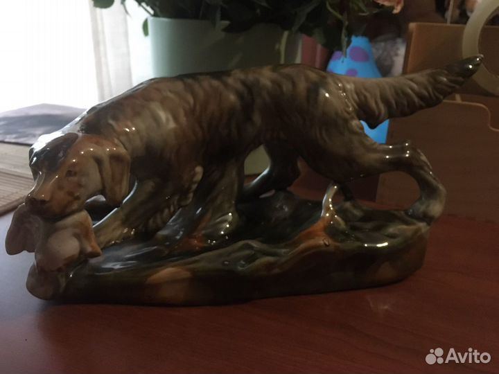 Статуэтка сеттер охотничий с уткой 31*15 см