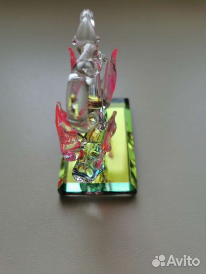 Статуэтка лебеди