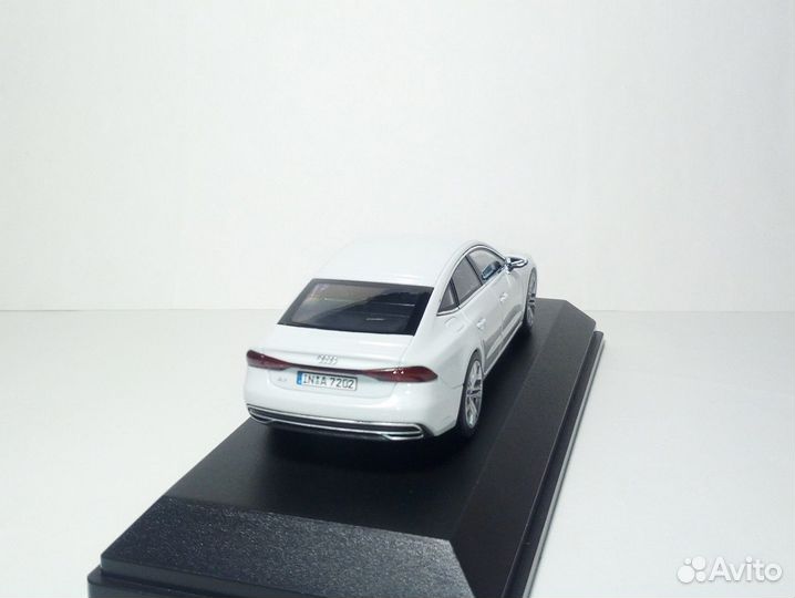1/43 Audi A7 (C8) Sportback белий Ауди А7 2017