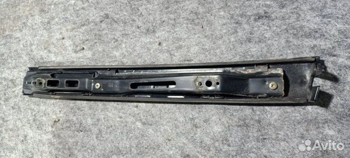 Рейлинг на крышу задний правый Honda Cr-V 3 R20A2