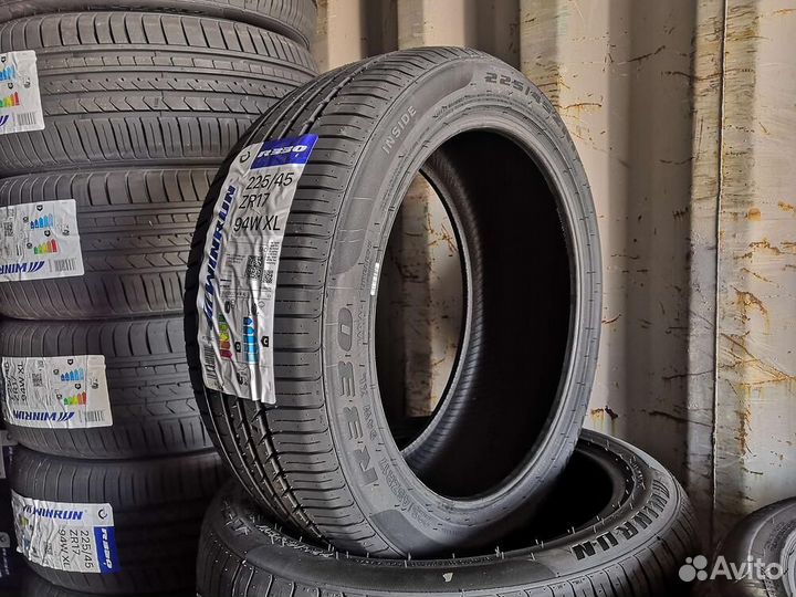 Winrun R330 225/45 R17 94W