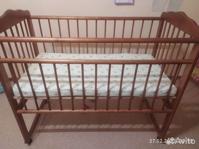 Детская кроватка