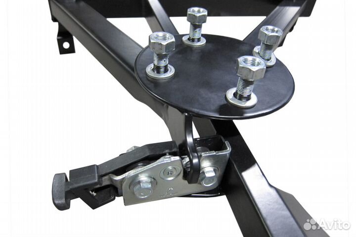 Кронштейн запасного колеса (Калитка) Ларгус черный