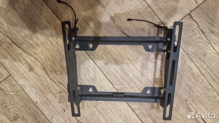 Кронштейн для телевизора