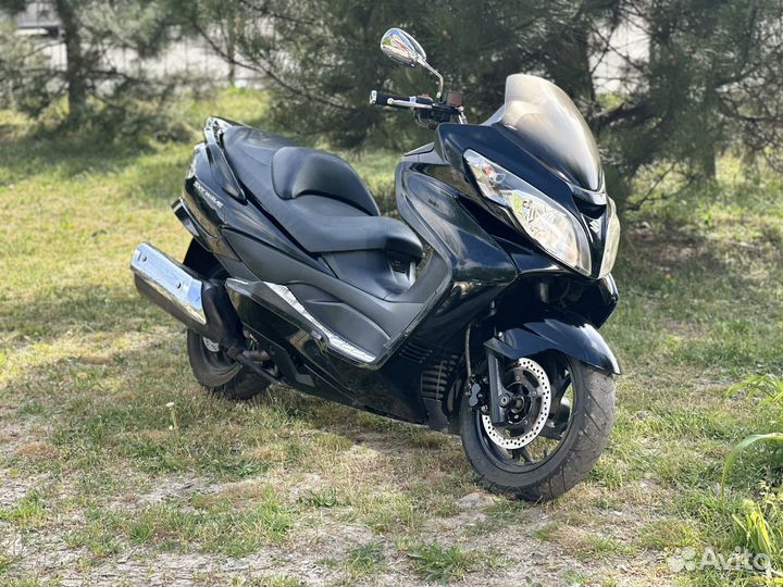 Максискутер Suzuki SkyWave S