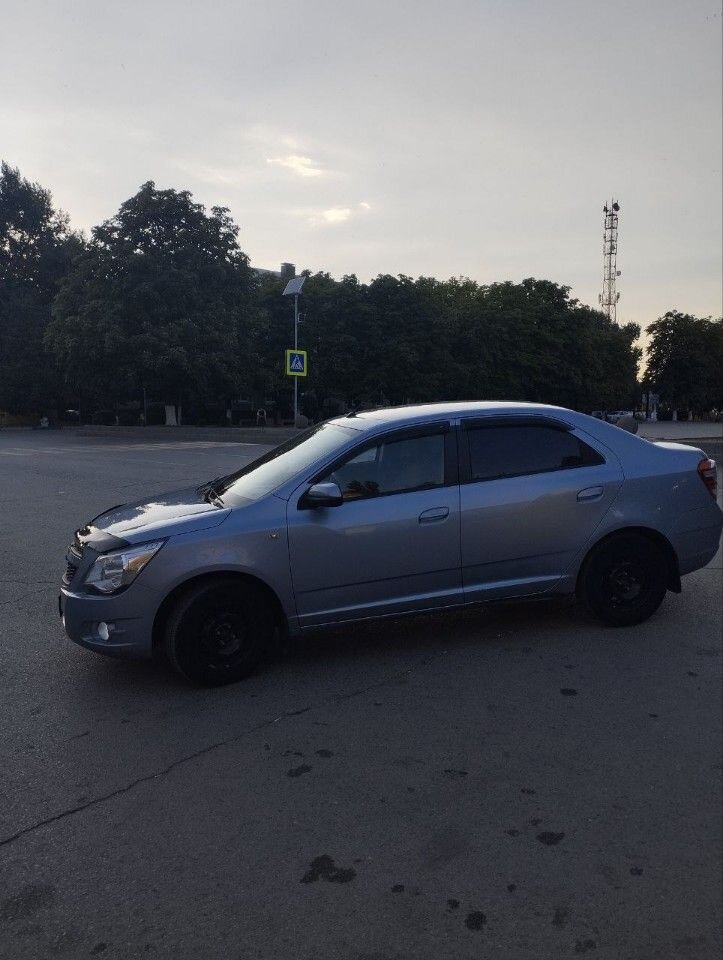 Chevrolet Cobalt: фото владельца