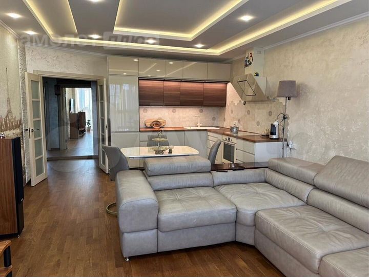 2-к. квартира, 80,9 м², 11/17 эт.