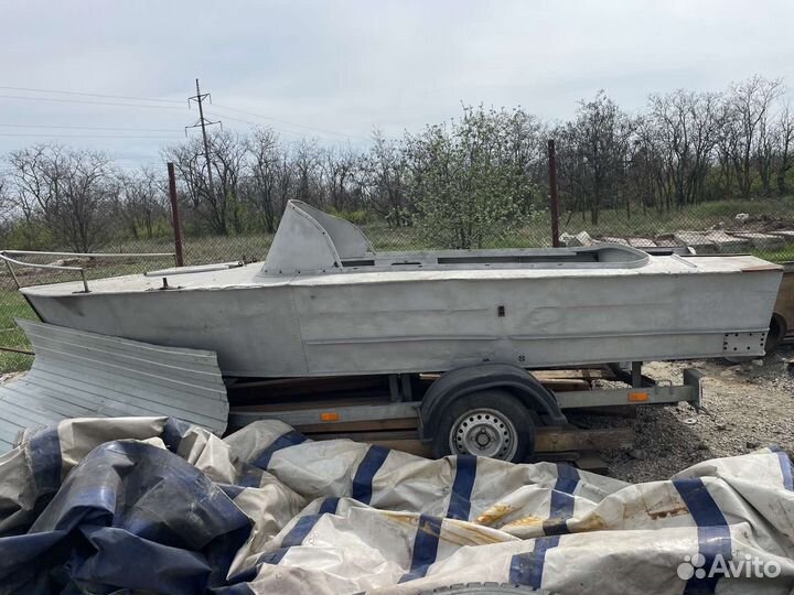 Лодка алюминивая б/у
