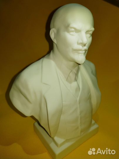 Бюст В.И. Ленина (СССР)