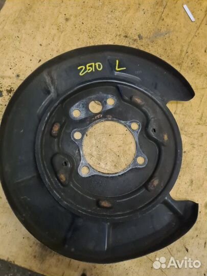 Пыльник тормозного диска задний Nissan Murano Z51