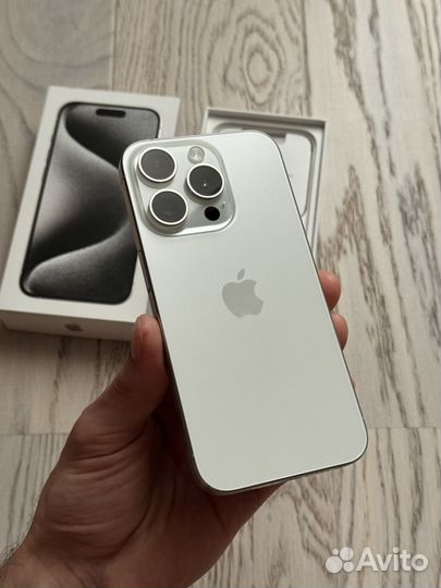 iPhone 15 Pro, 256 ГБ