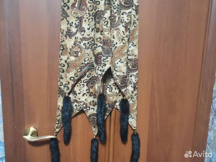 Шарф с кисточками из норки