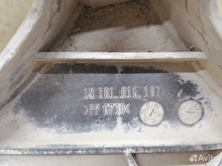 Диффузор в сборе с вентилятором радиатора Chery Bo