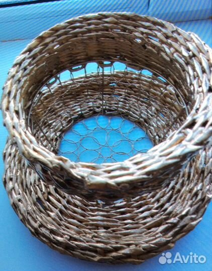 Корзина для пасхального кулича и яиц,двухуровневая