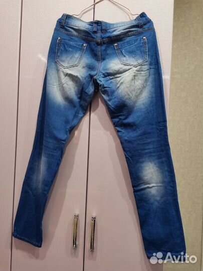 Джинсы