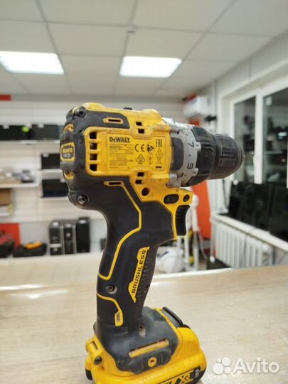 Шруповерт dewalt DCD701D2