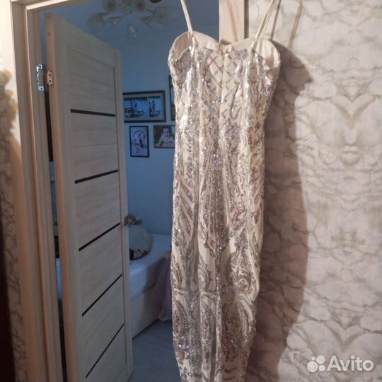 Вечернее платье