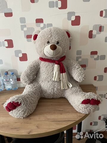 Плюшевый медведь