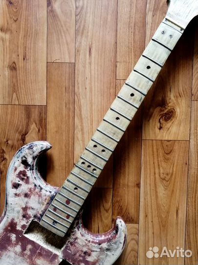 Корпус электрогитары