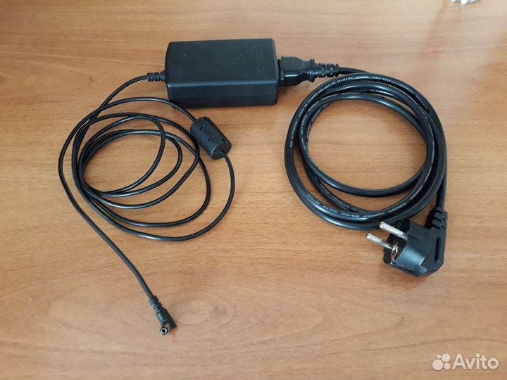 Монитор LG Flatron L1750U