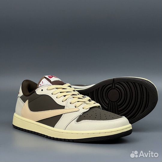 Nike Revers Mocha