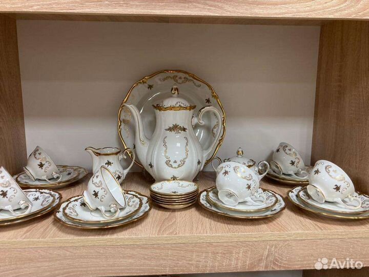 Сервиз столовый и чайный