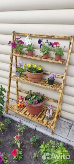 Деревянная стойка (стеллаж) под цветы