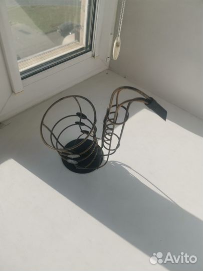 Подставка для винных бутылок