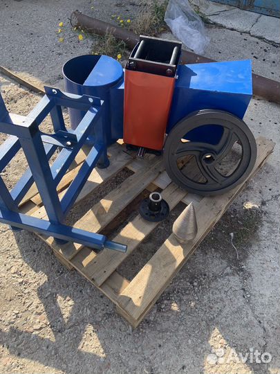 Веткоруб с бункерами, измельчитель веток, веткорез