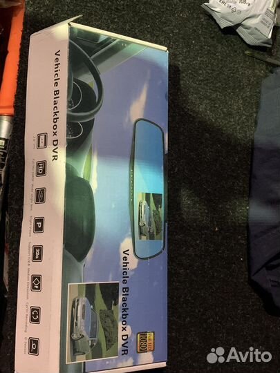 Зеркало заднего вида с видео регистратором