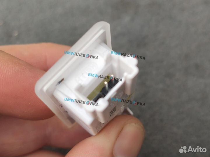 Фонарь салона (плафон) BMW 3 G20 2022 6W947276302