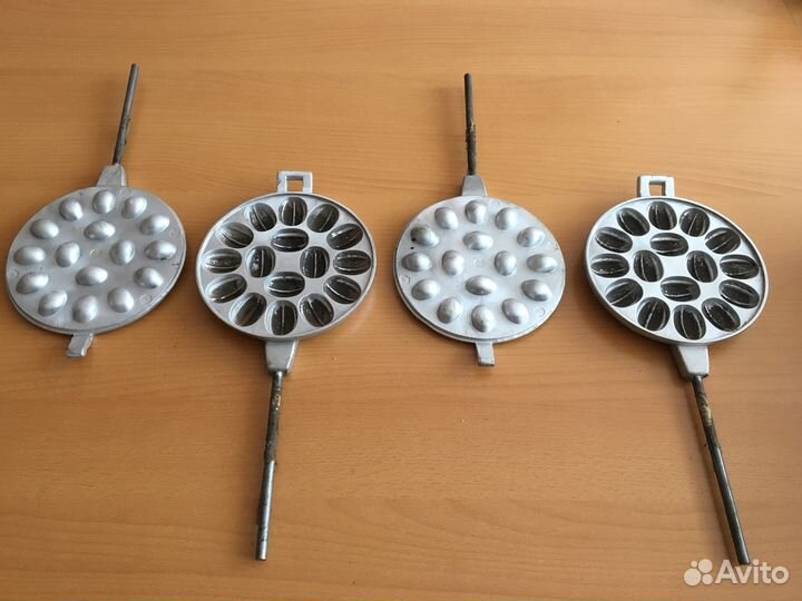 Контейнер.Весы.Формы для выпечки, орешки