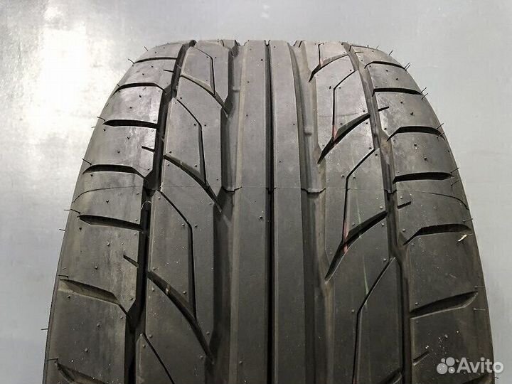 Nitto NT555 G2 275/35 R20 102Y