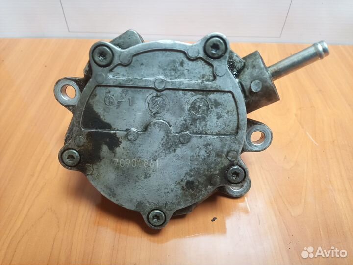 Вакуумный насос 29300-0W022 Toyota